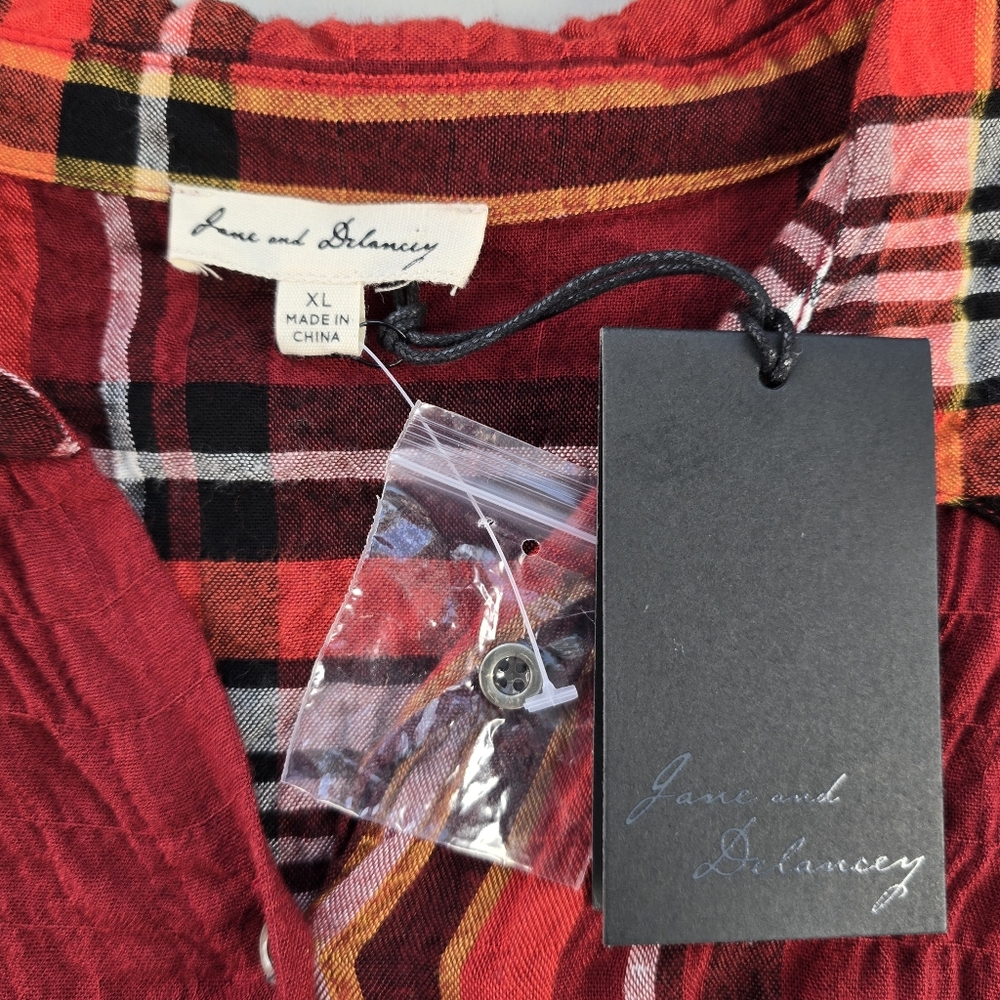 Jane and Delancey Women’s Red Plaid Button Down Shirt Size XL NWT - Picture 3 of 5
